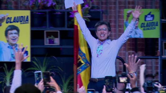 Bogotá eligió a su primera alcaldesa, una lesbiana símbolo anticorrupción