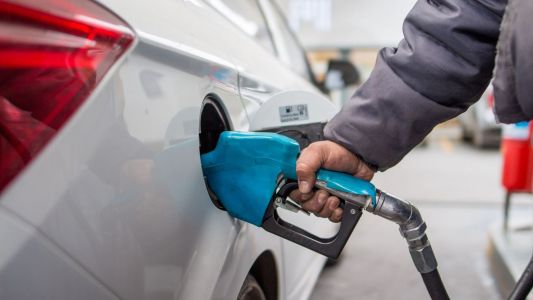 Ya rige el aumento del 5 por ciento en los combustibles