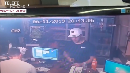 Video: violento robo en una casa de empanadas a punta de pistola