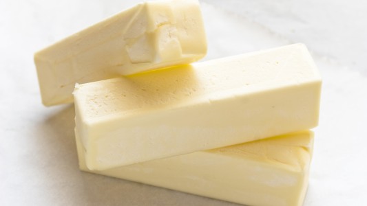 La ANMAT prohibió la venta de una reconocida marca de manteca