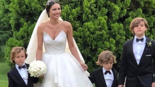 El impresionante look de Pampita para su boda con Roberto García Moritán