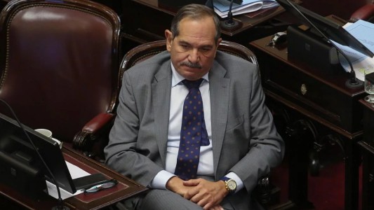 Alperovich enfrenta un pedido de desafuero tras ser denunciado por abuso sexual