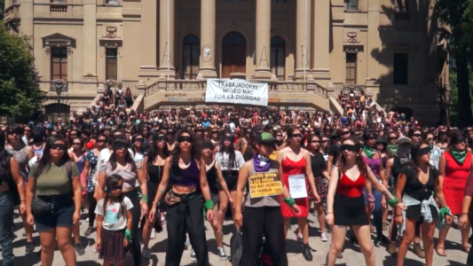 "Un violador en tu camino", el mensaje feminista se extiende por el mundo