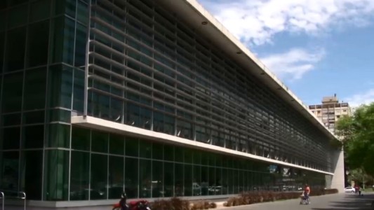 Falleció hace siete días y no pueden darle sepultura por falta de servicios fúnebres