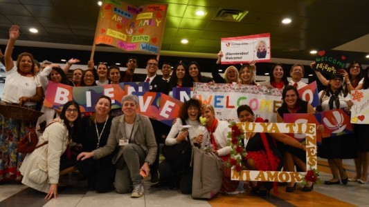 Cincuenta mil personas de 54 países asisten a la Asamblea Internacional de los Testigos de Jehová