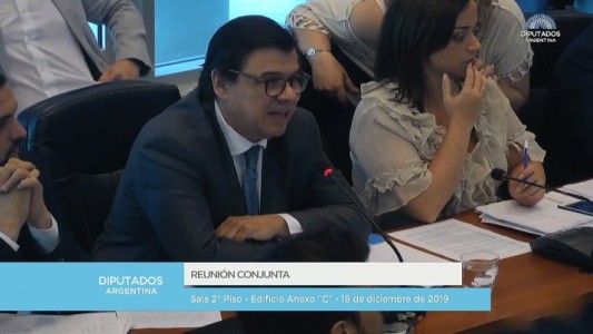 El Gobierno confirmó que habrá aumento por decreto para trabajadores del sector privado