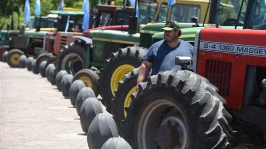 Tractorazo de productores autoconvocados contra la suba de retenciones