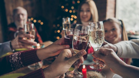 El tuit viral de una chica que se alquila como novia para Año Nuevo