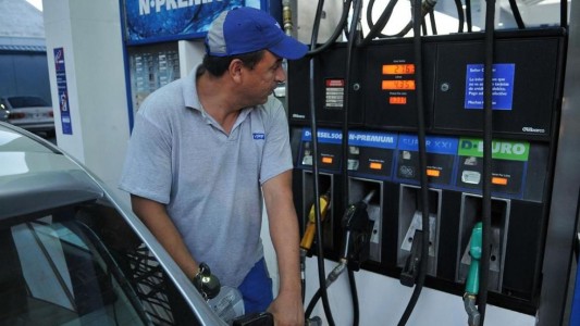 El Gobierno canceló el aumento de combustibles de YPF