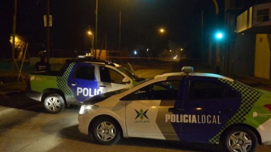 Macabro hallazgo en La Plata: encontraron muertas a tres personas dentro de una casa