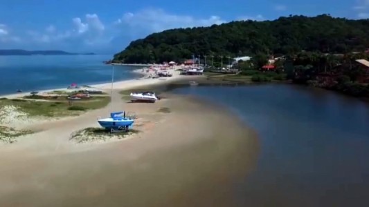 Las agencias de viajes advierten que se paralizaron las ventas por el impuesto solidario al dólar