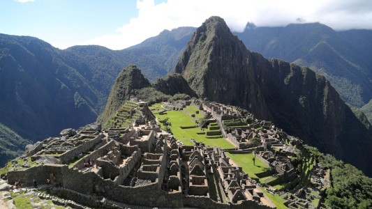 Los argentinos expulsados de Perú por daños en Machu Picchu no podrán regresar a ese país por 15 años