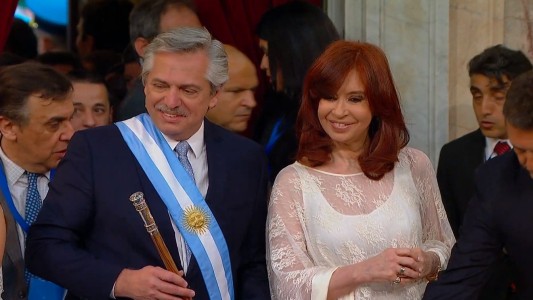 Cristina Kirchner queda a cargo de la Presidencia en el primer viaje oficial de Alberto Fernández