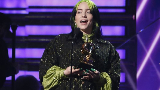 Billie Eilish ganó cinco premios Grammy y fue la figura de la noche