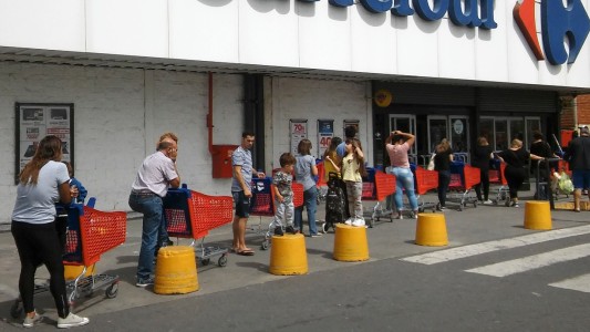 Coronavirus: supermercados vendieron más el fin de semana que en Navidad