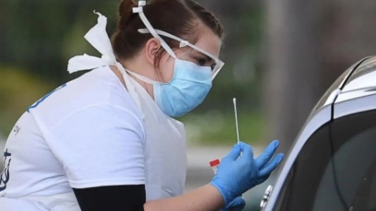 Nuevo récord en Reino Unido: 938 muertos por COVID-19 en un día