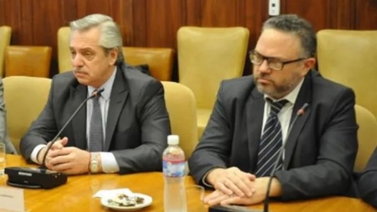 El Gobierno analiza pagar parte del sueldo de trabajadores privados desde mayo