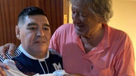 Maradona al Trinche: "Con tu humildad nos bailaste a todos"