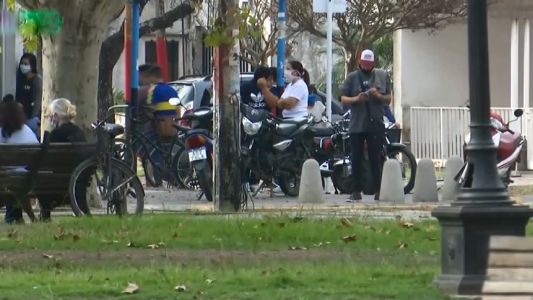 Villa Gobernador Gálvez ya implementa las "caminatas recreativas"