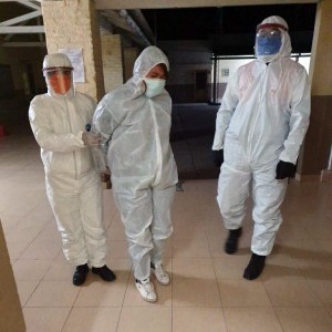 Aislan un pueblo entero: una empleada municipal tomó mate con una paciente de Covid-19