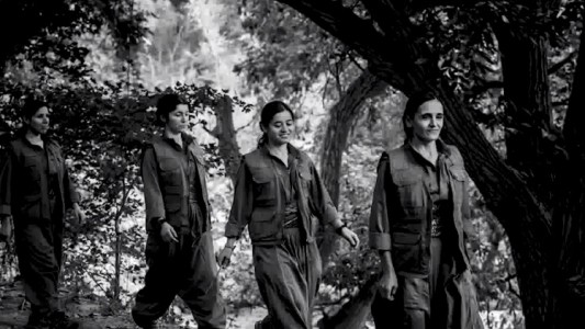 Mujeres kurdas en lucha por su propia libertad