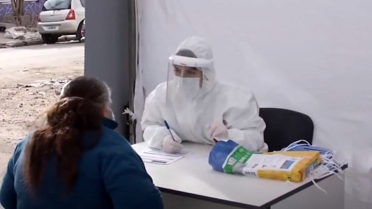 Realizan testeos en barrio Las Flores para detectar posibles casos de Covid-19