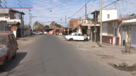 Con pocas horas de diferencia, balearon dos veces una vivienda en Casiano Casas