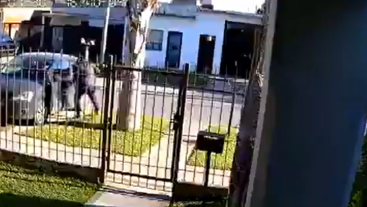 Le robaron el auto con su hijo de 6 años adentro