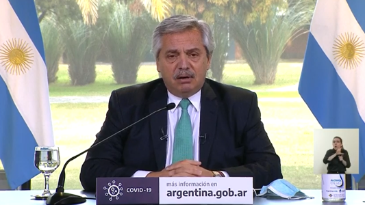 El Presidente a los jóvenes: "La picardía de una fiesta puede ser un gran dolor de cabeza para muchos"