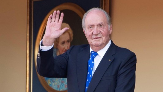 El rey emérito Juan Carlos abandona España en medio de un escándalo de corrupción