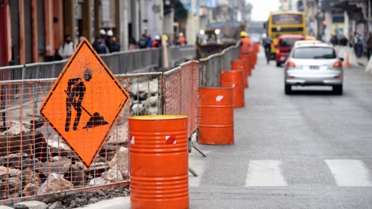 Comenzó la obra de ensanchamiento de vereda en Corrientes entre Urquiza y Tucumán
