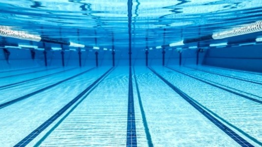 Aseguran que es “nulo” el riesgo de contraer Covid-19 en piletas de natación