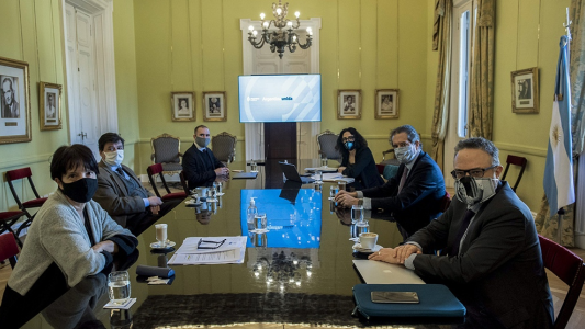 El Gobierno pone en marcha "gabinetes temáticos", con eje en la recuperación económica