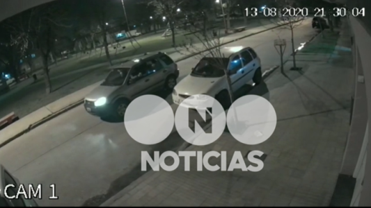 Así balean el frente de la casa del Secretario General de los municipales en VGG
