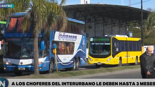 Colectiveros de media y larga distancia denuncian atraso en los pagos