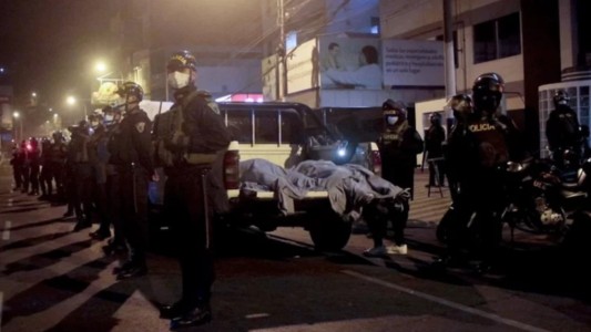 Trece muertos por asfixia en una fiesta clandestina en Perú