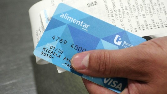 Jubilados y pensionados: qué va a pasar con la Tarjeta Alimentar