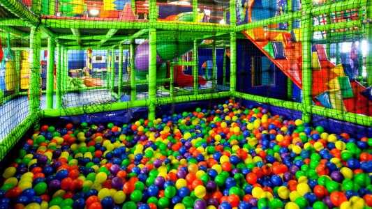 Salones de fiestas y peloteros podrán acceder a la ayuda económica de emergencia