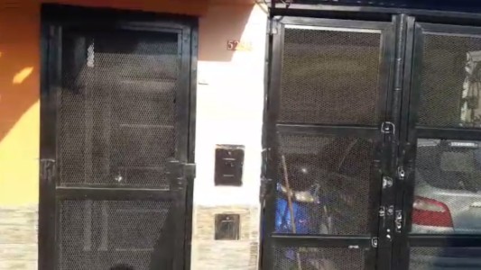 Una docena de disparos y el silencio de los vecinos por temor a represalias