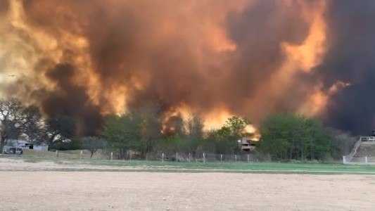 El video que muestra la desesperación y la proximidad del fuego