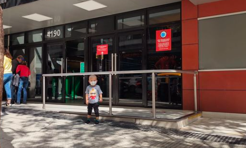 Miqueas, pequeño gran héroe: recibió un trasplante de médula, se curó de leucemia y le ganó al coronavirus