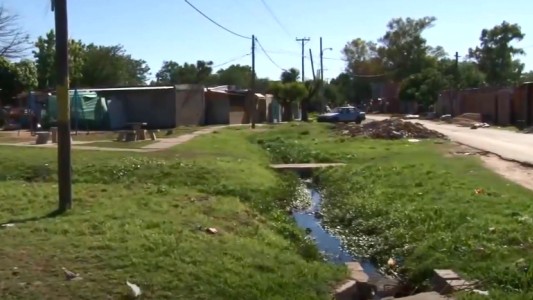 Acribillaron a balazos a un joven en San Martín y Platón