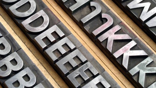 Lenguaje inclusivo: la RAE evalúa incorporar el pronombre "elle"