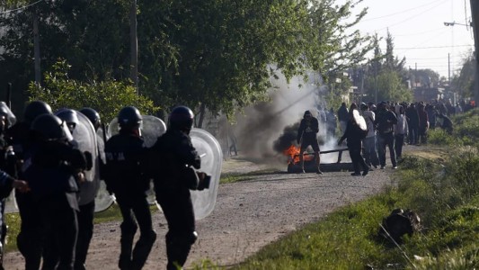 La Policía bonaerense desalojó la toma del predio de Guernica