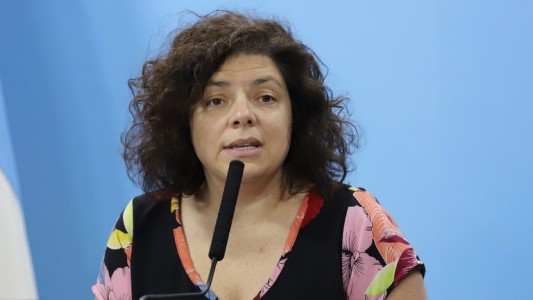 El Gobierno informó que Carla Vizzotti viajó a Rusia por la vacuna contra el coronavirus