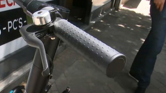 Buscan reglamentar el uso de monopatines eléctricos en la ciudad