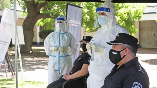 Comenzaron a realizar testeos rápidos a agentes de policía