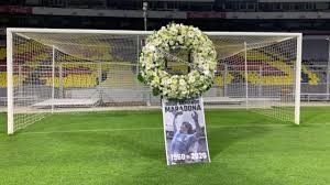 México homenajeó a Maradona en el arco de los dos goles a Inglaterra