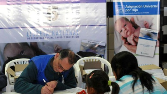 Asignación Universal por Hijo: ¿Quiénes cobran el bono extra en diciembre?