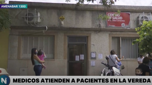 Amenábar al 1300: denuncian que los médicos del Centro del Salud barrial los atienden en la calle